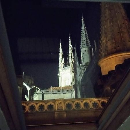 Buhardilla Con Vistas A La Catedral Apartment Burgos Luaran gambar