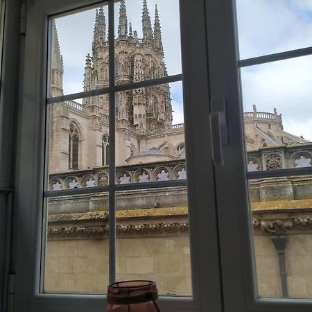 Buhardilla Con Vistas A La Catedral Apartment Burgos Luaran gambar